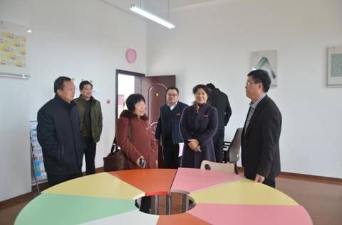 http://218.87.41.2:8080/_mediafile/ncgcxy/2015/12/09/165gahuhl4.jpg